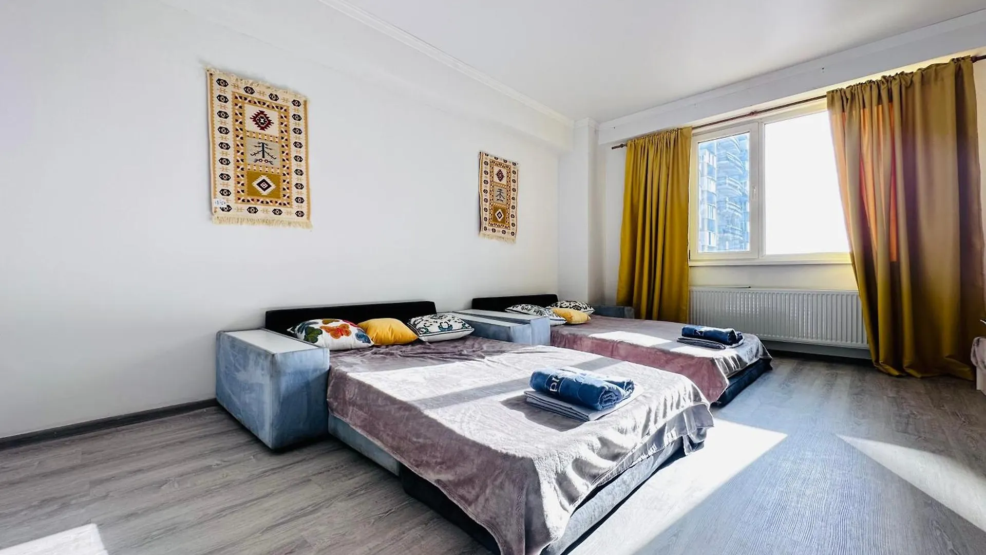 Большушая Панорама Almaty Apartment