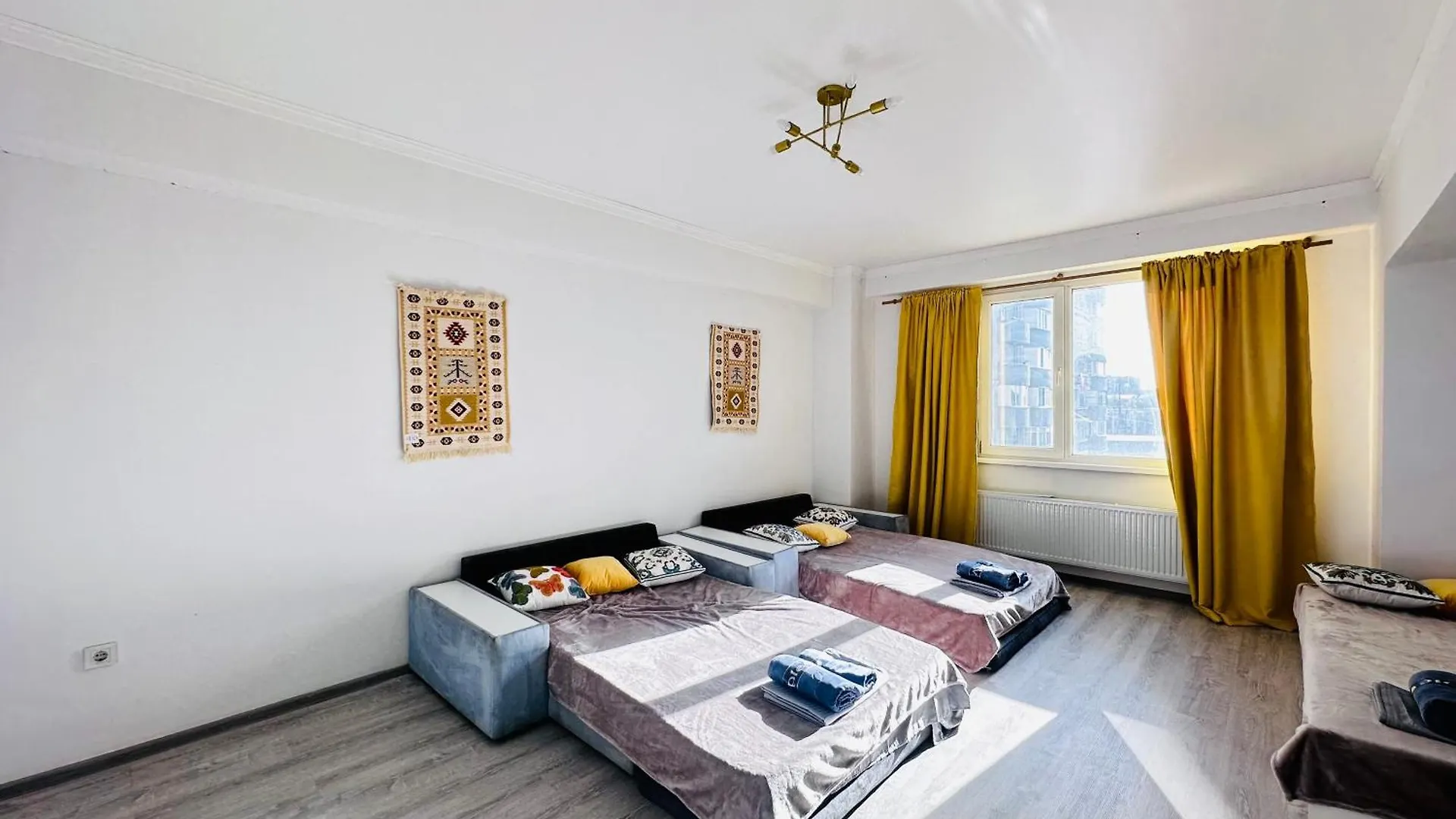 Большушая Панорама Almaty Apartment